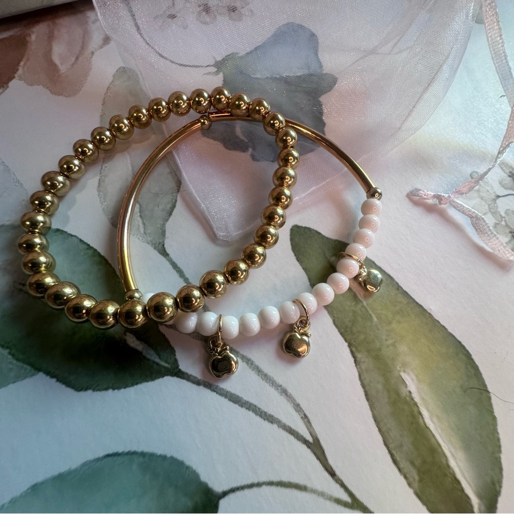 Gold and White Beaded Bracelet Set With Apples